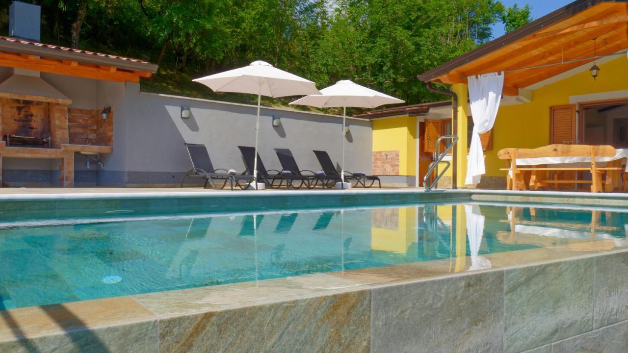Casa Valla By Rent Istria Buzet Exterior photo
