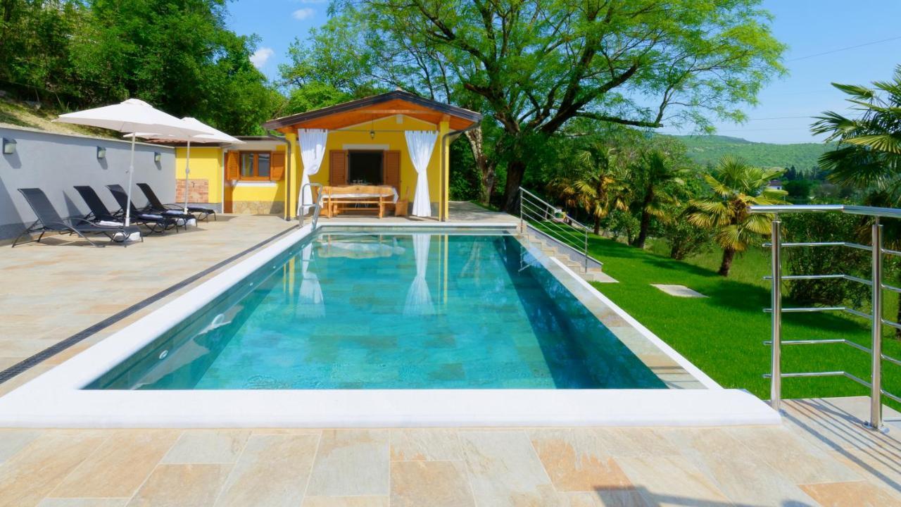 Casa Valla By Rent Istria Buzet Exterior photo
